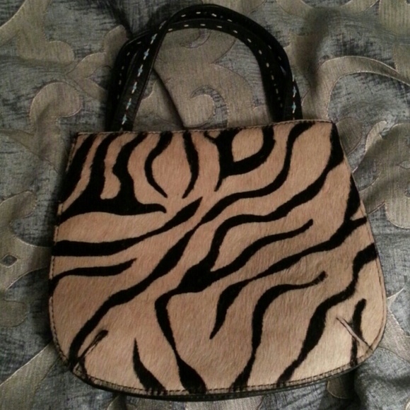NWOT Zebra Print Fossil 1988545 collection purse - Picture 1 of 2