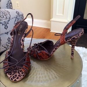 Gorgeous ankle straps sandals!!