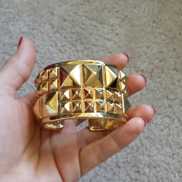 Cuff bracelet