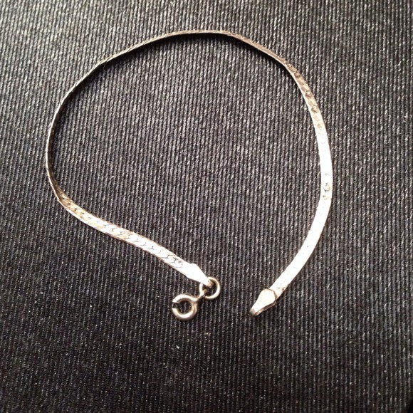 925 stamped silver love u embossed bracelet