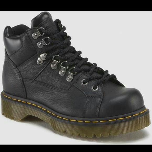 *NEW* Dr. Marten men boots