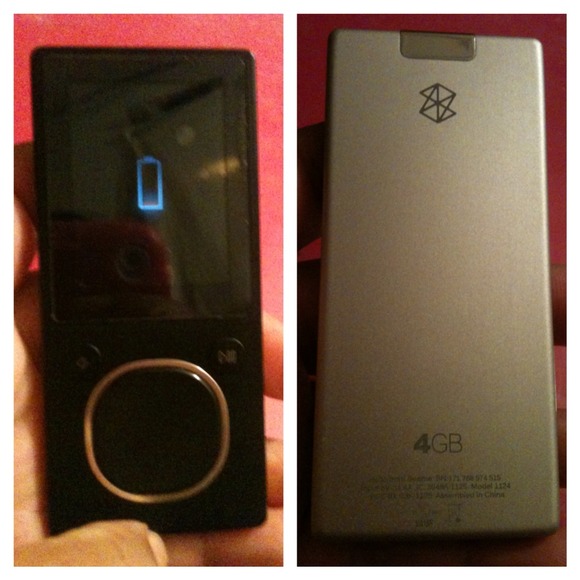 🎀4GB Zune🎀 💥Free Shipping with Paypal💥