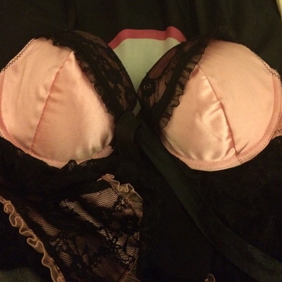 Hot!!!! - Picture 4 of 4