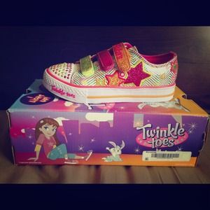 Littke girls size 13 twinkle toes by skechers