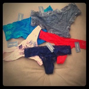 SOLD on Vinted. Bundle of lace panties!