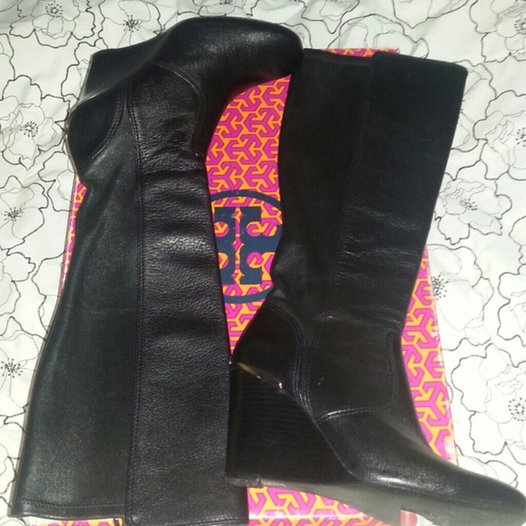 New Tory Burch wedge boots size 7.5