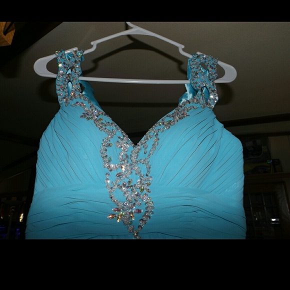Prom Dress - Picture 1 of 4