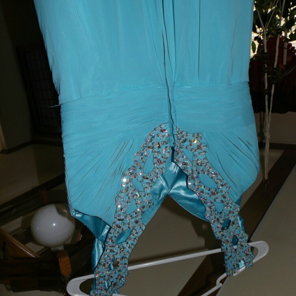 Prom Dress - Picture 2 of 4