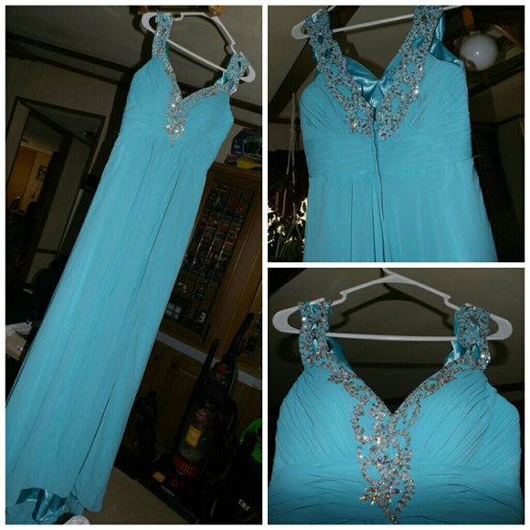 Prom Dress - Picture 4 of 4