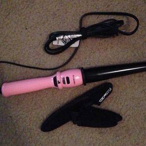 Curling wand with glove