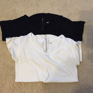 Gap back zipper tee bundled black and white shirts