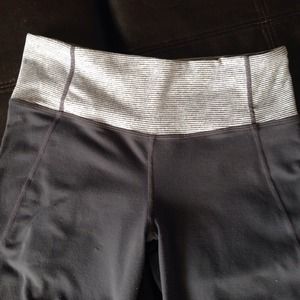SOLD in BUNDLE...Lululemon Crop Pants