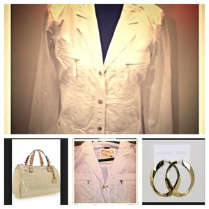 🎉🎉HOST PICK🎉🎉White/Gold Michael Kors Jacket🌺