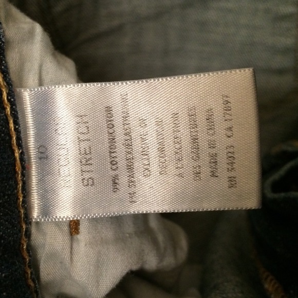 Old Navy Jeans - Picture 2 of 4