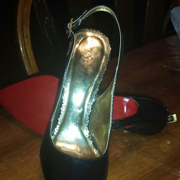 High heels black &red on bottom