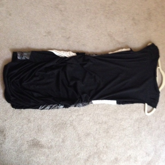 🚫sold in bundle🚫Bebe dress black/white/silver - Picture 3 of 4