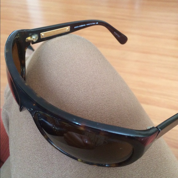 Dolce & Gabbana Tortoise Sunglasses without Case main image 4