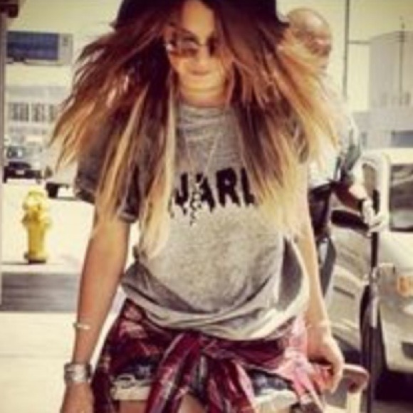 🌸SOLD🌸 Brandy melville gnarly diane tee