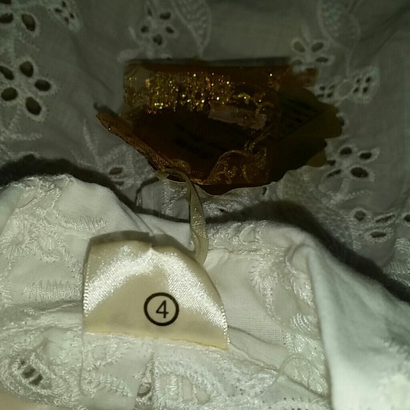 White cut out button down shirt blouse. - Picture 3 of 4