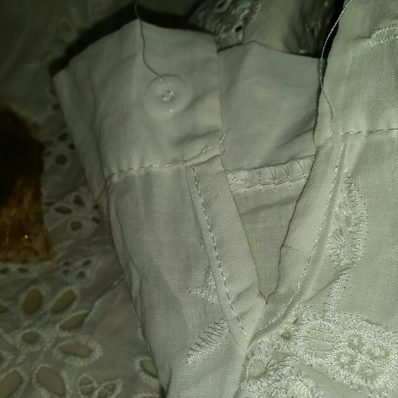 White cut out button down shirt blouse. - Picture 4 of 4