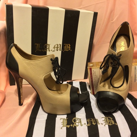 L.A.M.B. Chiba pumps - Picture 2 of 4