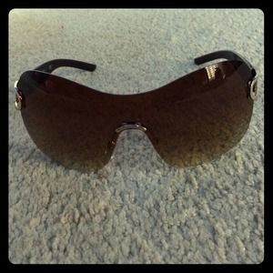 Jessica Simpson gold and brown aviator sunglasses