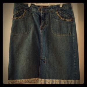 Denim skirt
