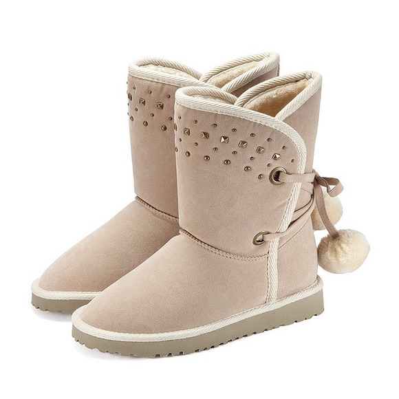Boots - New beige Rivets Snow Balls Boots