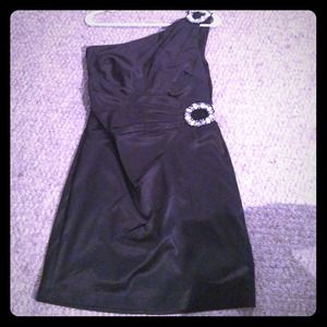One shoulder cocktail or prom dress