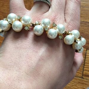 Pearl bracelet