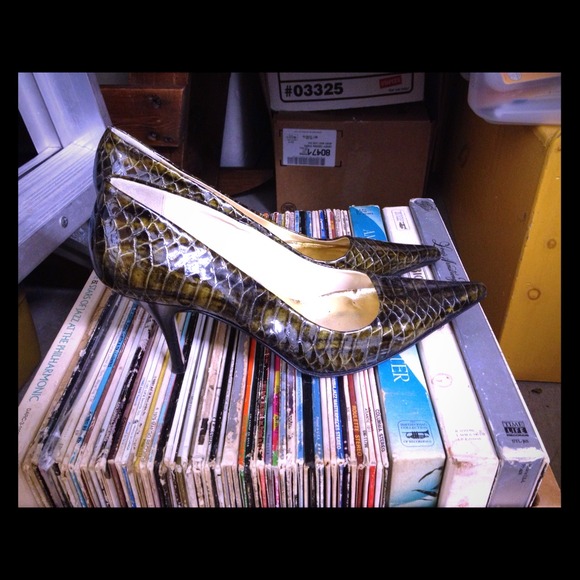 Green snakeskin heels