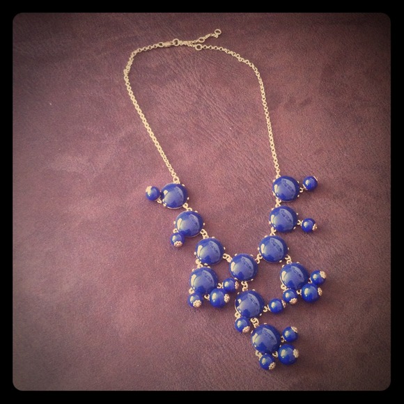 Navy bubble necklace!
