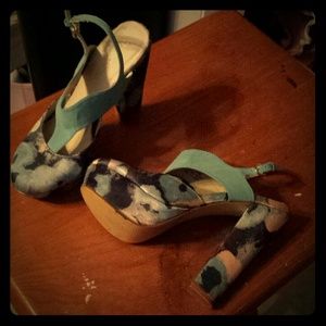 Lovely blue heels from shoedazzle