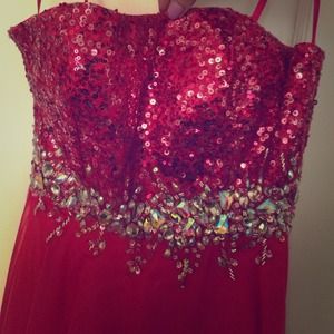 Red/pink High-Low Prom dress