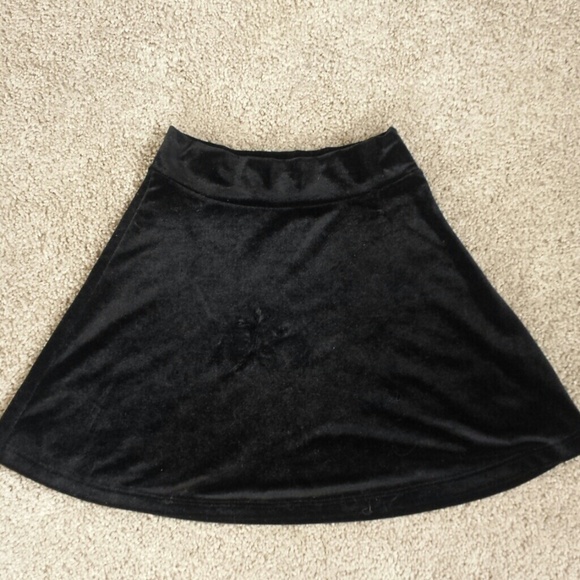 Velvet skater skirt