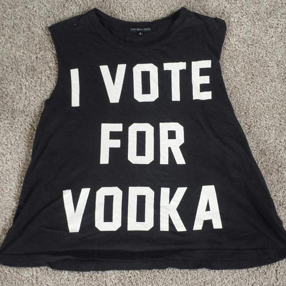 URBAN OUTFITTERS I VOTE FOR VODKA TANK