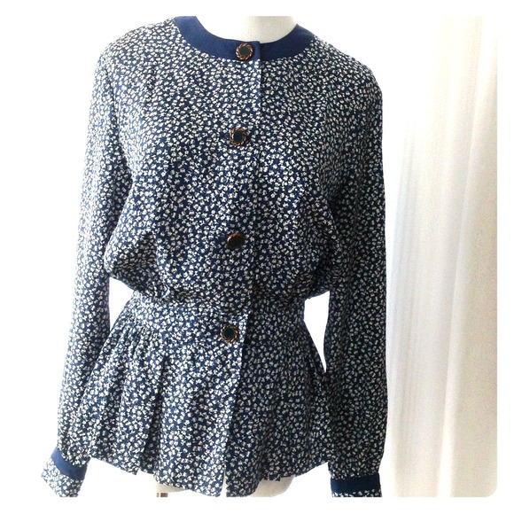 SOLD**Vintage Peplum Blouse & Skirt Set!