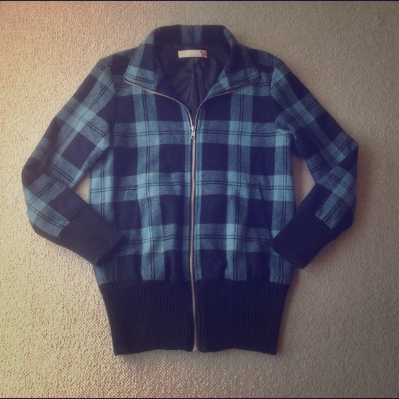 🆕🆕🆕Blue/Black Plaided Zipper Wool Jacket
