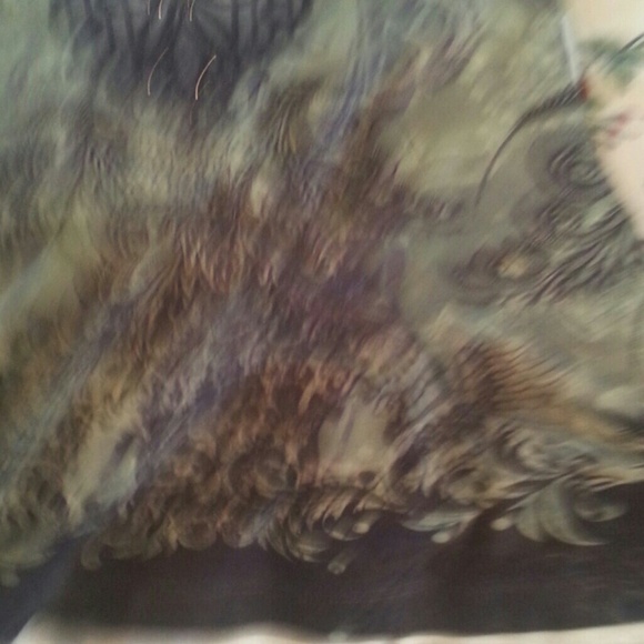 Tshirt - Picture 2 of 3