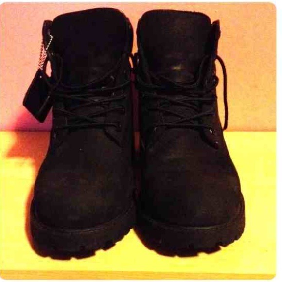 Black Timberland Boots