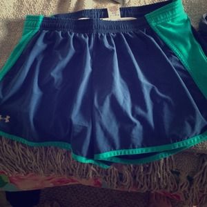 Under armor workout shorts great condition!