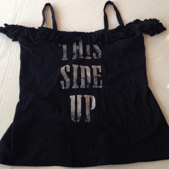 Linda Lundstrom Top