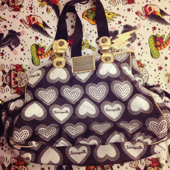 Betsey Johnson oversized heart bag.
