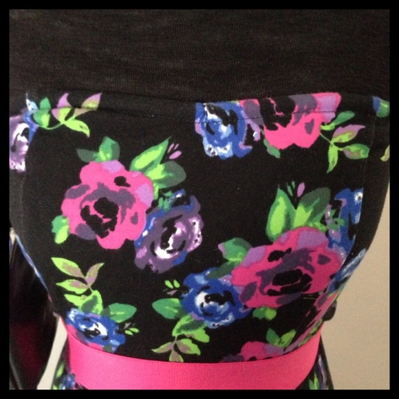 NEW Sweetheart floral dress -NWOT - Picture 3 of 3