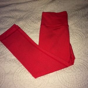Lululemon Wunder Under Crops - Red Slope Stripe