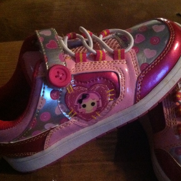 Shoes - Picture 2 of 3