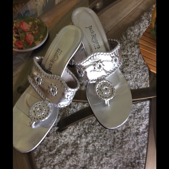 Sold....Jack rogers silver sandals - Picture 3 of 3
