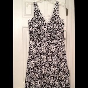 Classic BLACK & WHITE  Dress for Summer!