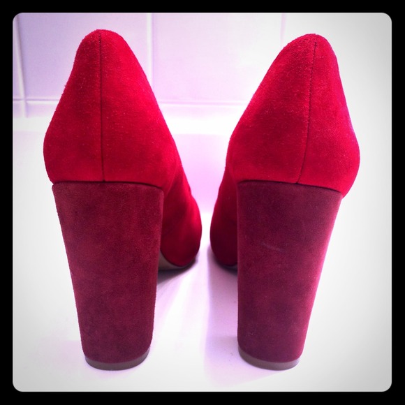Sole society Ava red suede colorblock pumps 6.5