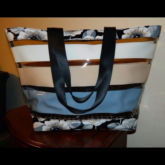 Vera Bradley | Large Resort Tote